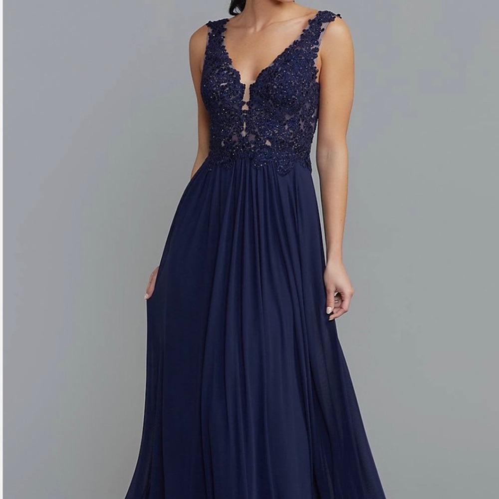 NWT Gorgeous V-Neck Embroidered Bodice Chiffon Prom Dress Long Gown Navy Sz 2